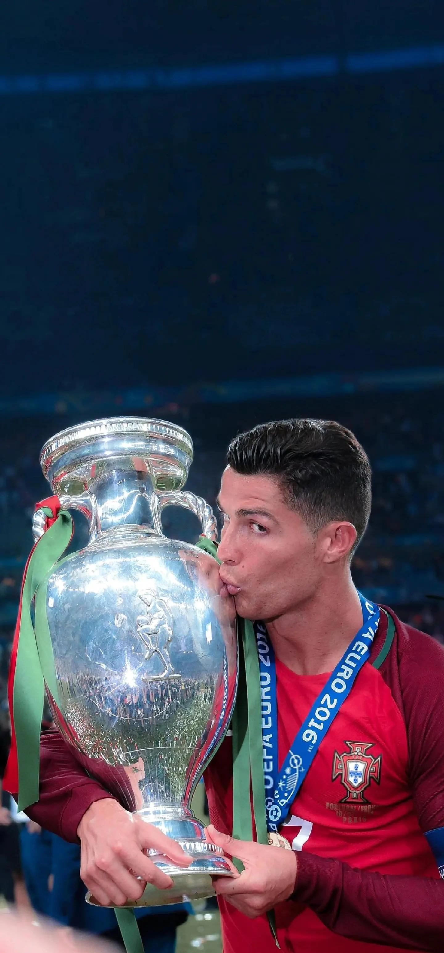 葡萄牙取胜晋级，欧洲杯预选赛积分榜升至前列的简单介绍